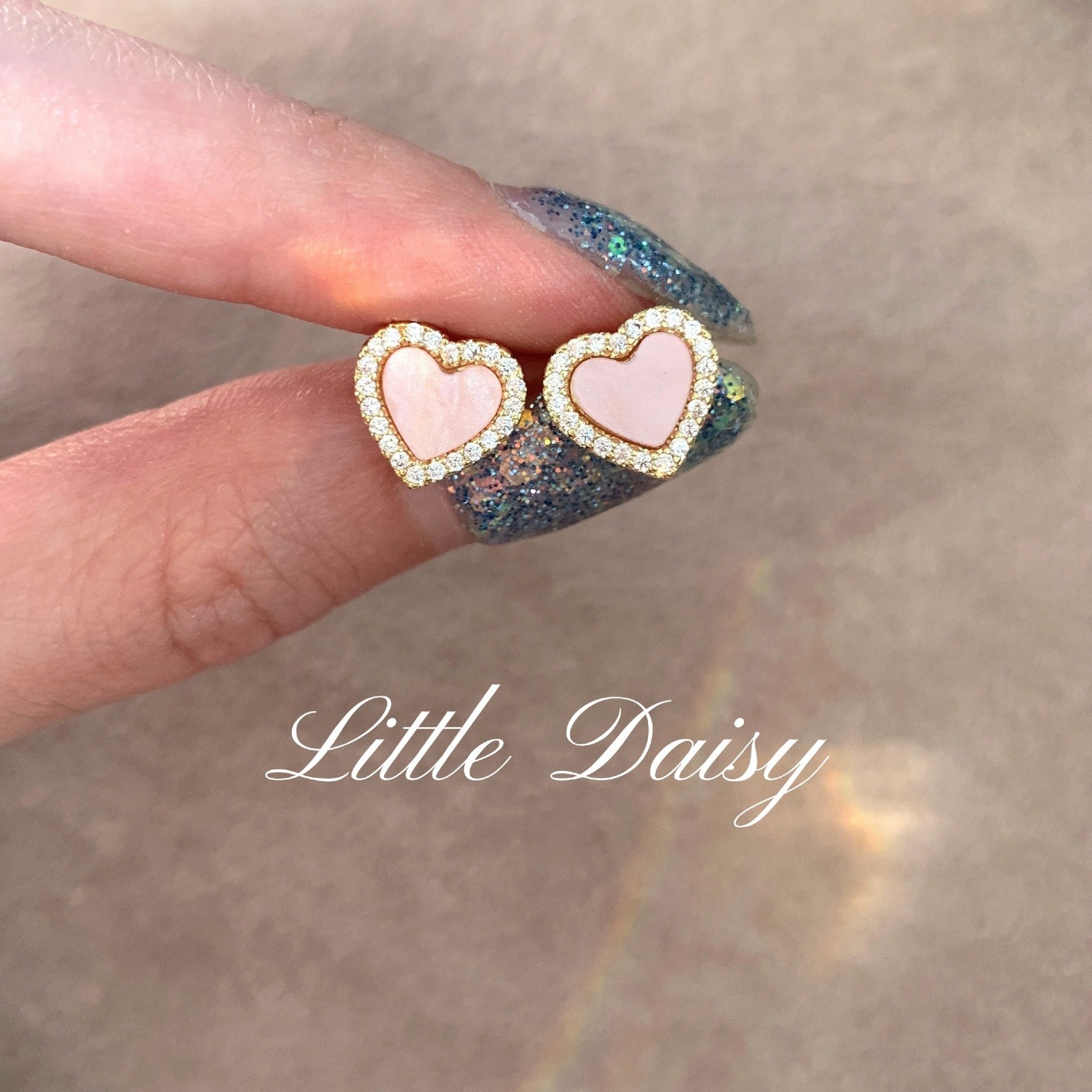 little daisy甜蜜的爱心 镶钻简约精致日常白贝母一圈钻银针耳钉