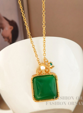 原创个性复古祖母绿色吊坠项链时尚简约颈链小众秋冬毛衣链女