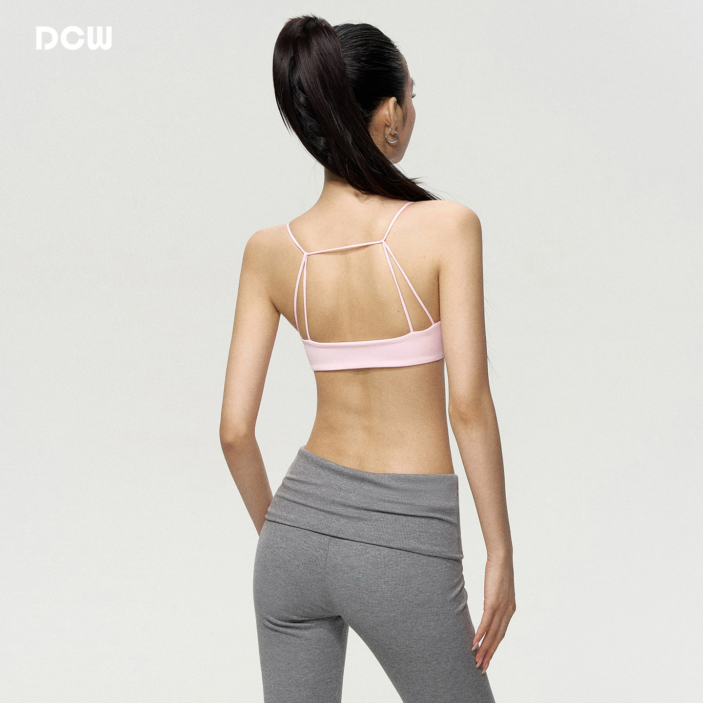DCW深V性感瑜伽内衣女款细肩带美背无钢圈普拉提运动健身文胸bra