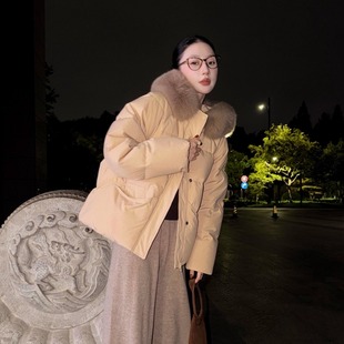 一路出品 香榭颂90白鸭绒羽绒服女冬超好看狐狸毛领加厚保暖外套
