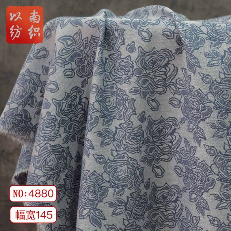 春夏新款抽象玫瑰花棉质色织面料简约裤装连衣裙外套抱枕提花布料