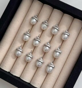 s925银天然澳白10-12mm海水珍珠松果吊坠，微瑕