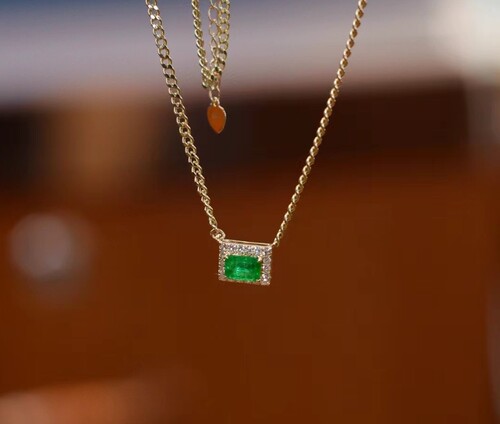 18K金天然钻石祖母绿古巴项链，主石约70份