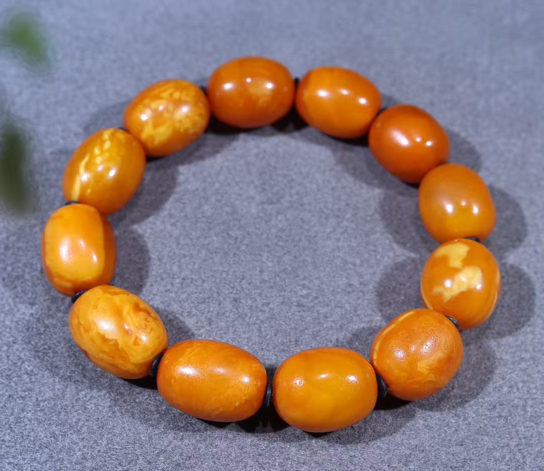 精品老花蜡枣珠手串蜡质浓郁厚实颗颗橘皮纹直径12mm、19.62克。