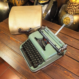 1954年德国奥林匹亚Olympia SM3 老式打字机古董机械金属真品收藏