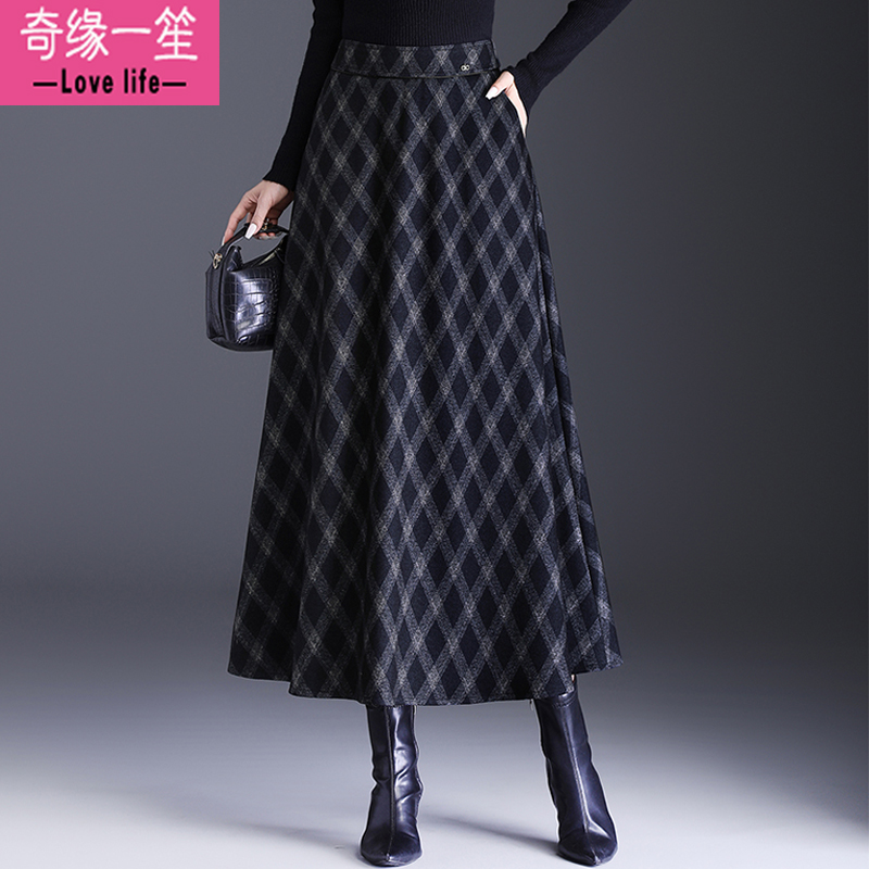 格子毛呢半身裙女秋冬新款大码