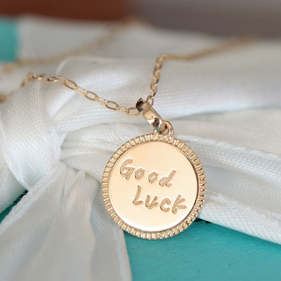 韩国14K金好运圆牌项链字母质感