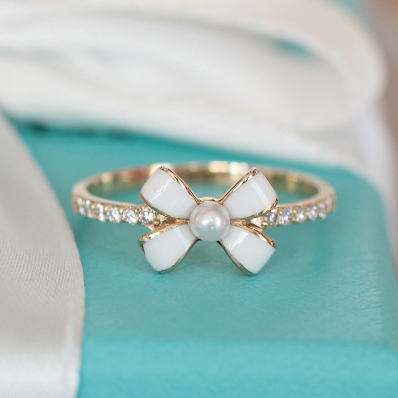 订货 韩国纯14K金纯白蝴蝶结戒指女 白色珐琅小珍珠指环纯洁美好