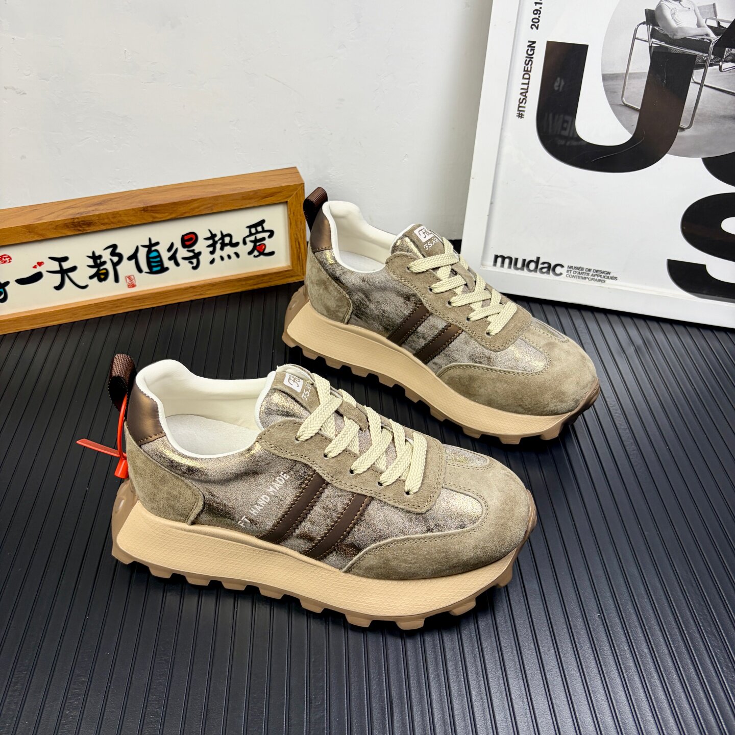 隐形增高7CM老钱风皮面阿甘鞋女秋冬复古休闲厚底德训鞋运动鞋子