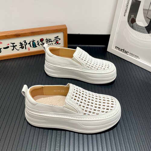 夏季女厚底增高镂空洞洞鞋一脚蹬