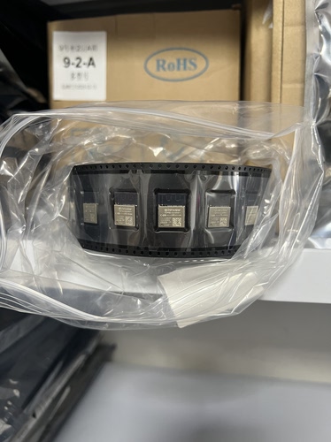 全新原装ESP32-C3-MINI-1-N4 2.4GHzWiFi+蓝牙BLE5.0无线模块模组