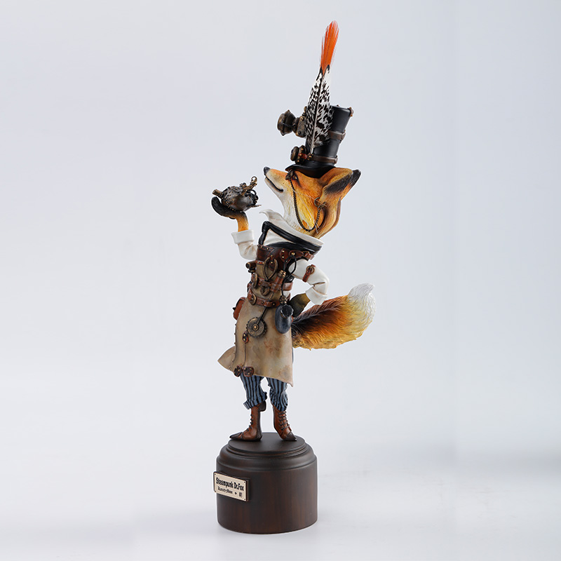 末那末匠丨镰田光司《Steampunk Dr.Fox》中国个展会场艺术雕像