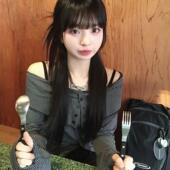 纯欲风辣妹甜酷休闲百搭上衣 T恤 春天记事簿 条纹一字领露肩长袖