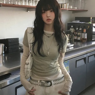 设计感辣妹修身 T恤 两件套百搭上衣 叠穿系甜酷圆领长袖 预习春天