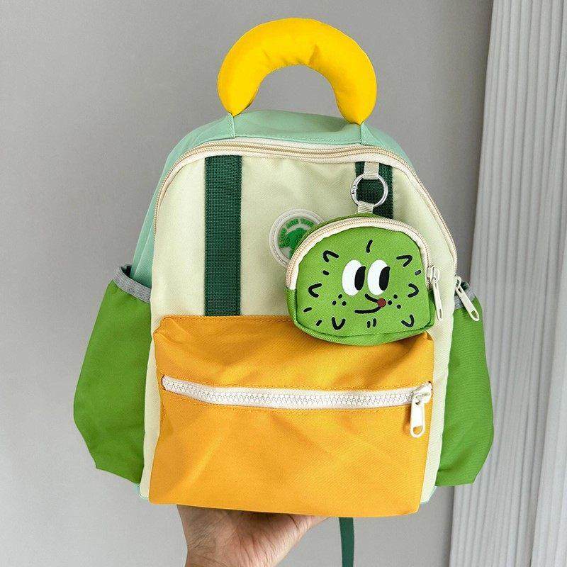 多巴胺儿儿童书包男女孩小学生幼园背包无件便可爱带轻挂拼色双肩