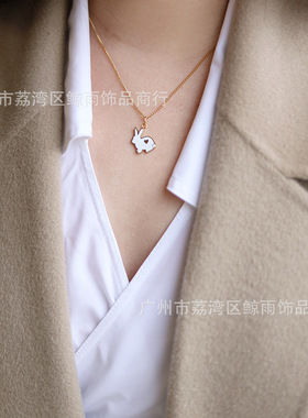 白兔滴胶新年兔子爱心少女生日礼