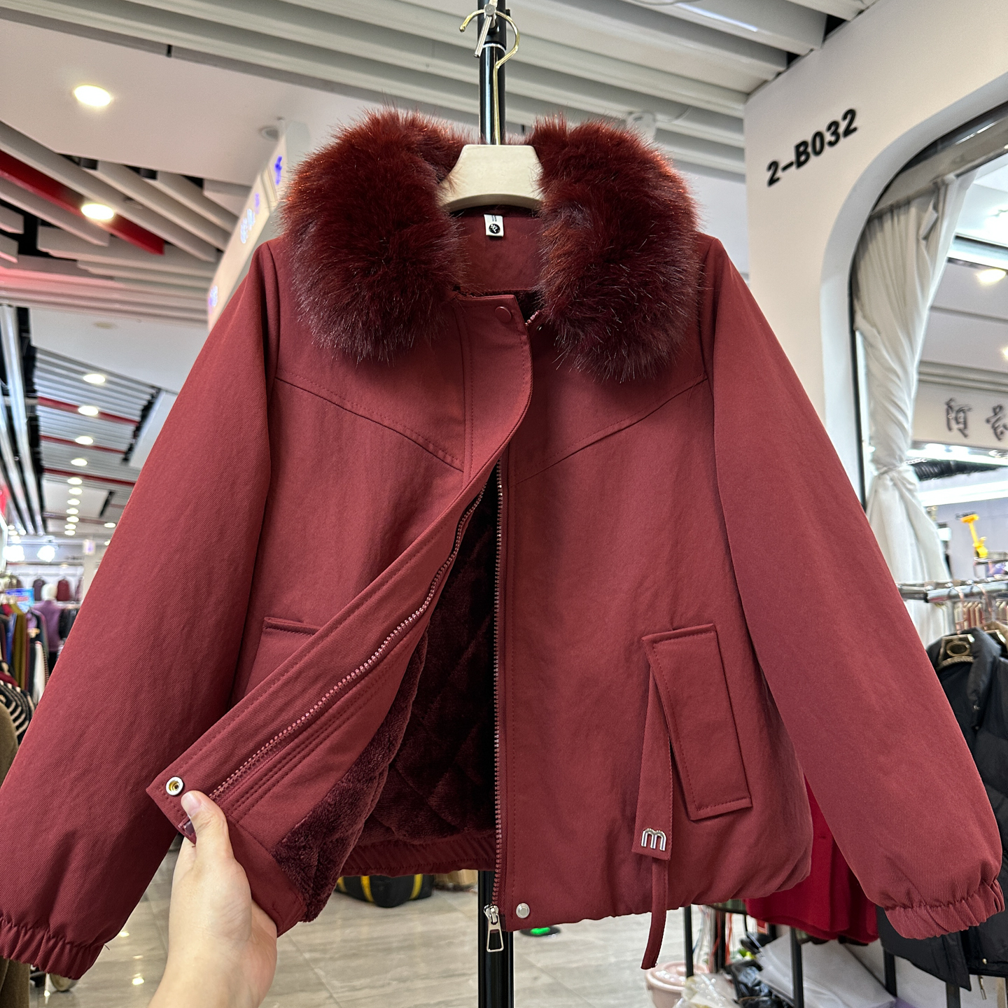 时尚洋气毛领派克服女加厚棉服袄