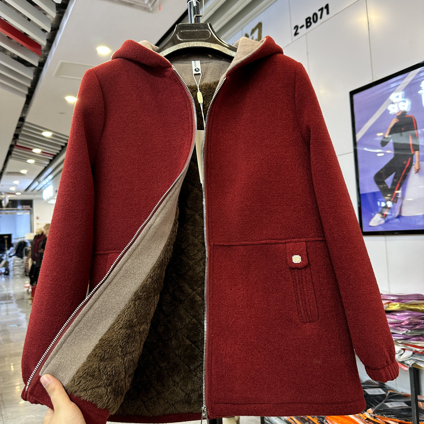 时尚妈妈连帽毛呢大衣女中年加厚