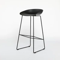 Черные черные ноги с высотой высотой 74 см высотой