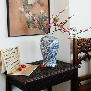 13寸牡丹纹梅青花瓷瓶满绘釉下彩居家装 饰摆件客厅玄关花瓶