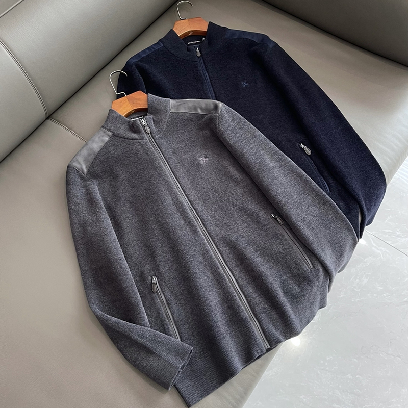 V5061时尚巴黎的老店 刺绣小马标 男款立领针织夹克外套 保暖开衫