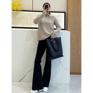 C4792 时尚巴黎的老店 保暖又美腿 内里磨毛 弹力牛仔微喇长裤 黑