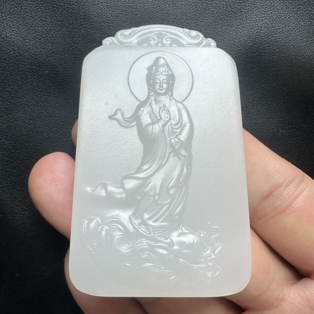 和田玉羊脂白观音方牌玉坠双面雕刻山水牌吊坠护身乘龙观音男款
