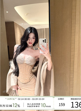 灰尘邓邓 法式气质重工烫钻上衣半身裙两件套D24B3939+D24Q3940