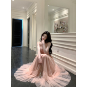 灰尘邓邓 蕾丝吊带连衣裙女2026早春新款 网纱拼接长裙气质裙子