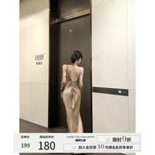 灰尘邓邓 宴会连衣裙女2025夏季礼服裙斜肩长裙性感露背生日裙子