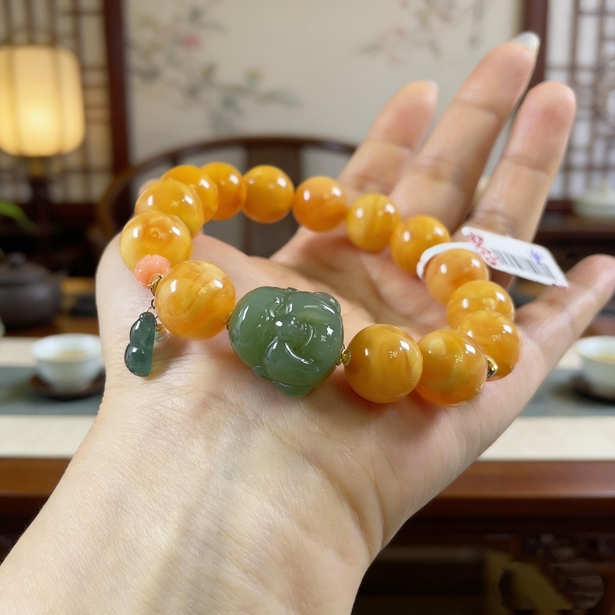 13mm加天然蜜蜡手串 碧玉佛头翡翠滴溜 18K金配饰国风手链