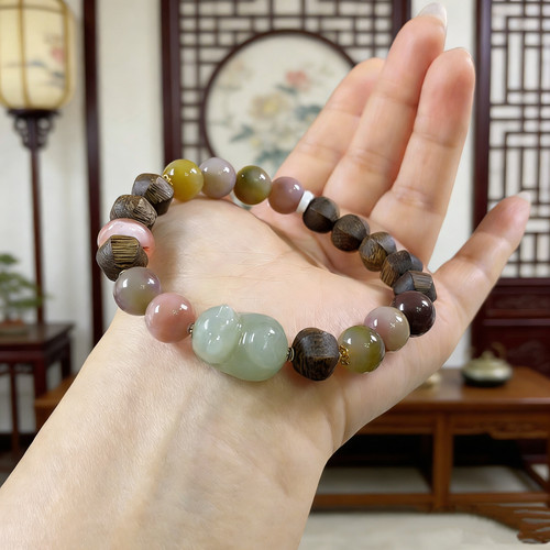 高油脂海南莺歌绿奇楠手串和田玉趴趴猫 盐源玛瑙多宝文玩手链