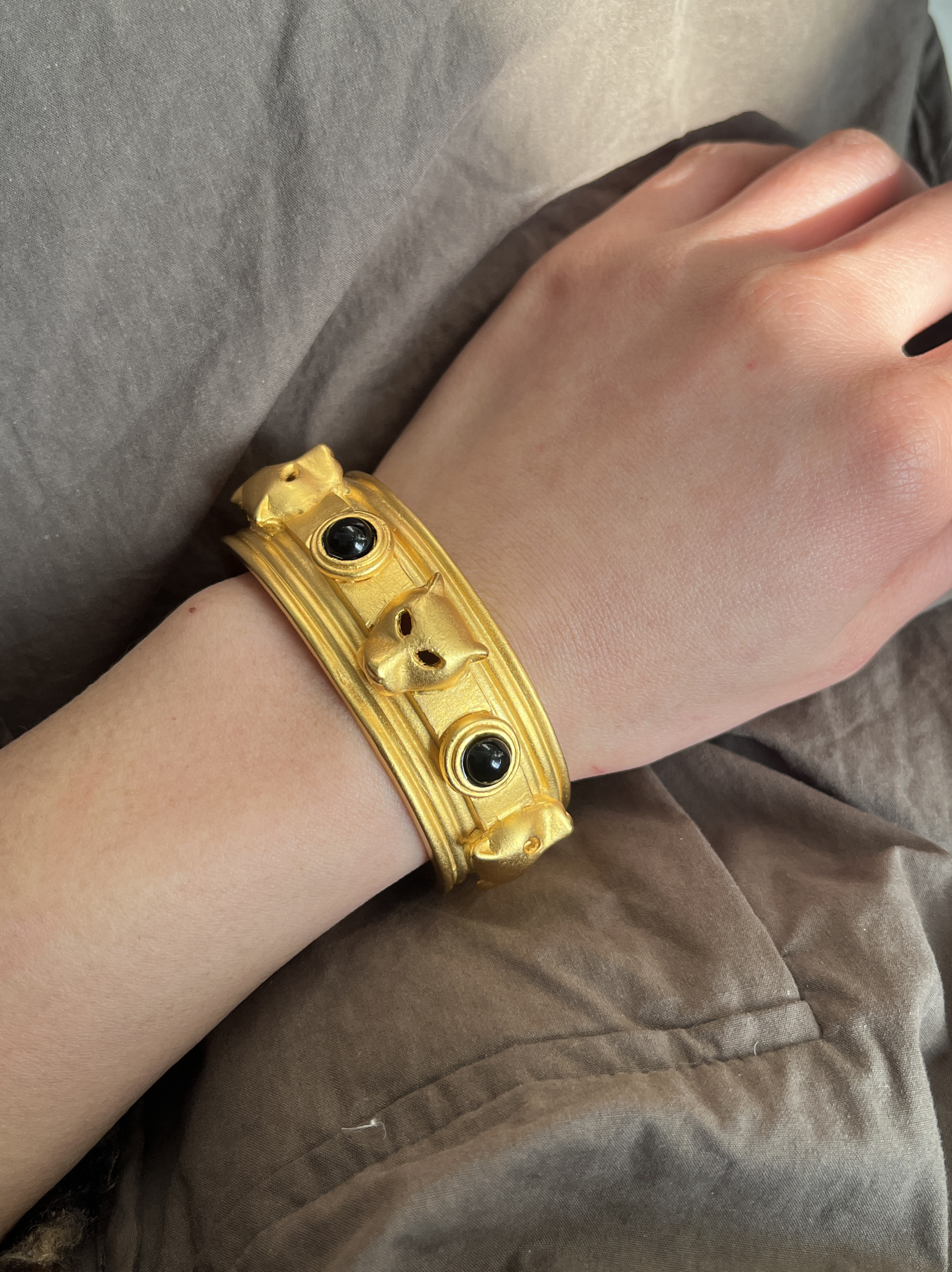 vintage打标浓金夸张华丽稀有豹猫宽手镯