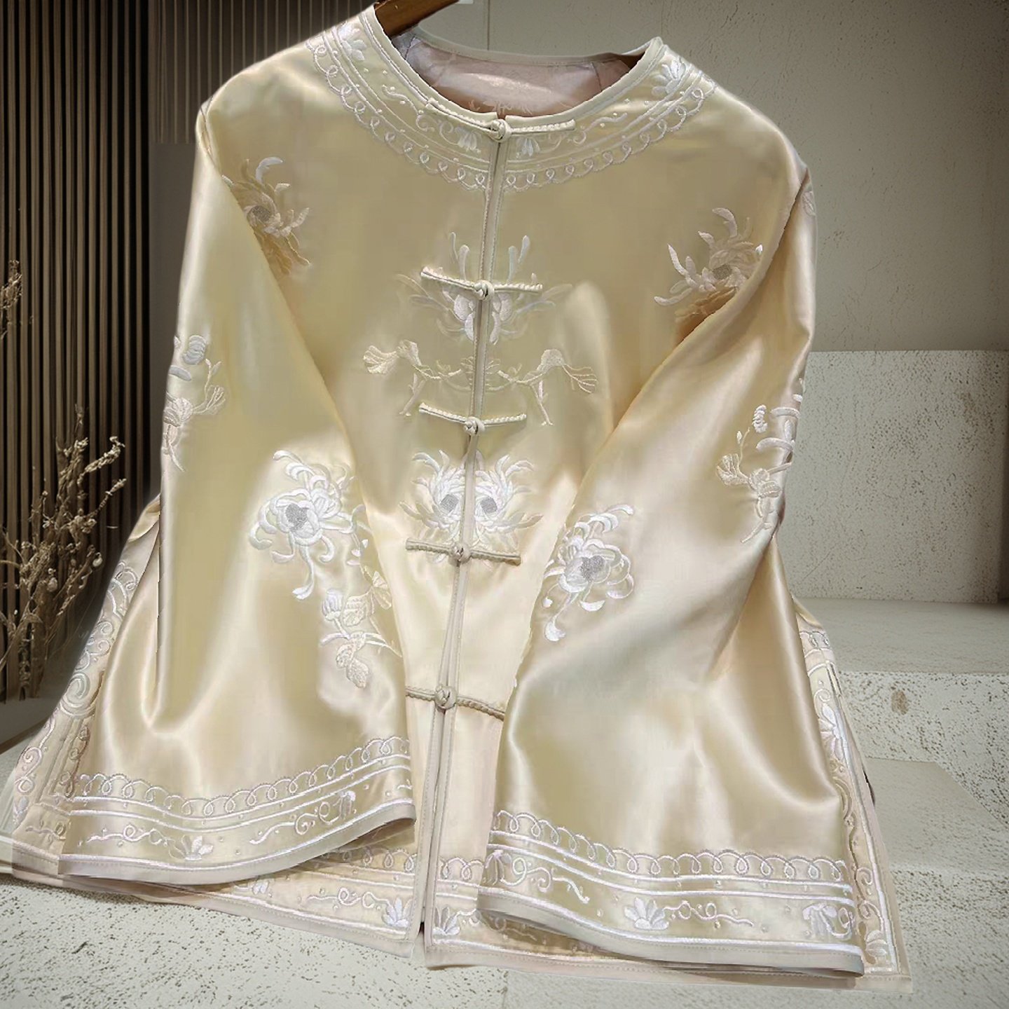 安娜滕新中式上衣女士春秋醋酸缎复古风刺绣大码宽松盘扣开衫外套,女装/女士精品,上衣,淘宝优惠券,粉丝福利购,淘宝优惠卷