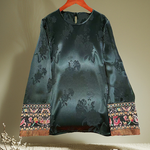 口拼接刺绣宽松打底衫 安娜滕新中式 上衣女春秋醋酸缎复古风提花袖