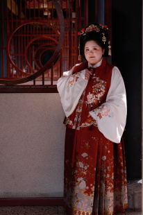 大康大码原创汉服《》比甲马面拜年服婚服三件套