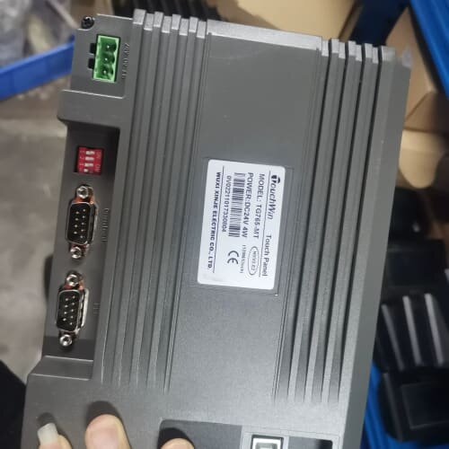 议价信捷触摸屏TG765-MT，实图拍摄，，有18个，2可维修