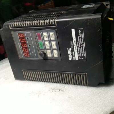 议价正弦变频器二只，EM303A-7R5P/9R0P-3CB，7可维修