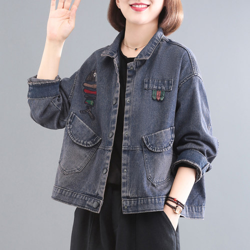 孔雀飞飞2022秋季大码减龄外套女