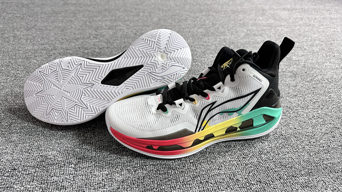 李宁男子防滑耐磨中帮篮球鞋