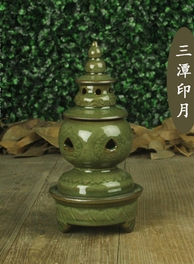 龙泉青瓷杭州西湖三潭印月香炉