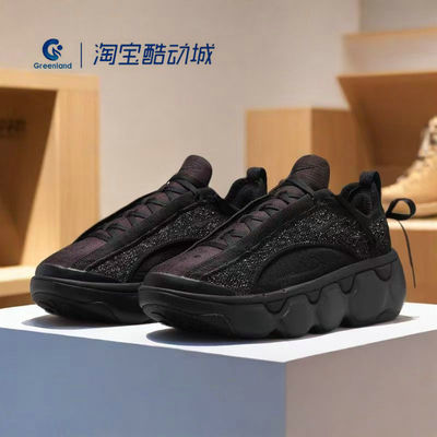 耐克女士休闲轻便缓震运动鞋