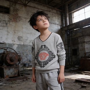 春季薄款线衣开学男孩透气套头复古风撞色印花针织衫男童宽松毛衣