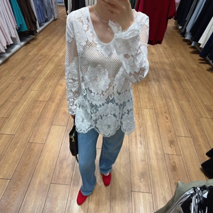 女宽松长袖 欧洲站2026春季 优雅U领蕾丝衬衫 法式 衬衣上衣打底 新款