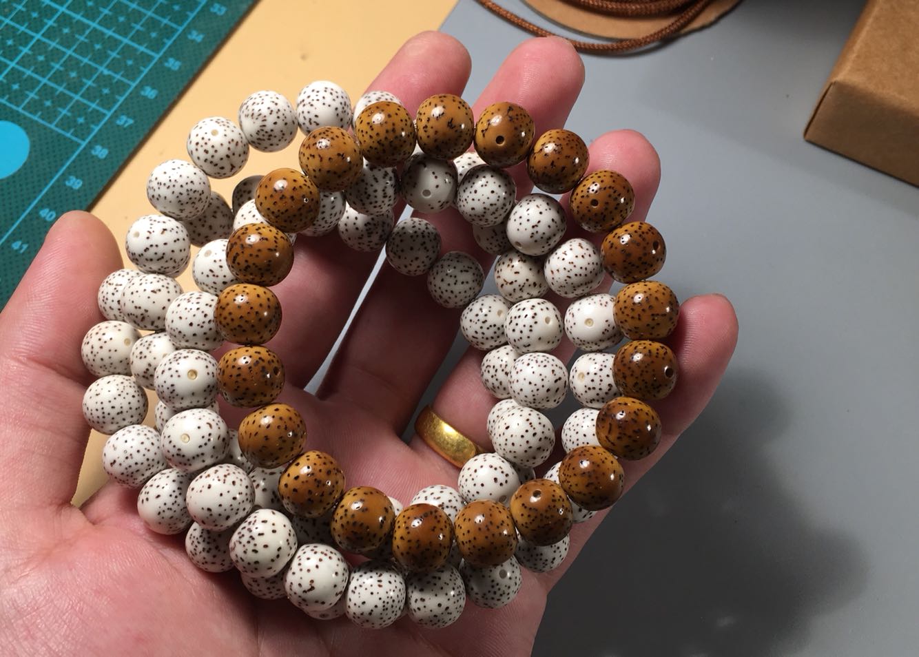 Degreasing 0 Hainan Xingyue Scratch 11*10 technology The original ecology On Star Applein the Accessories/Fashion Jewelry, Beads/Wooden bracelets , Beads/Prayer beads  category - from Buy2taobao.com to provide professional Taobao agent buy service