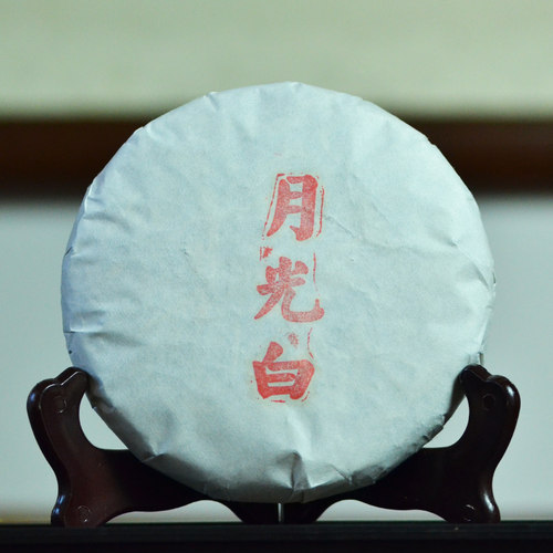 云南高原白茶200g白茶饼香扬水柔