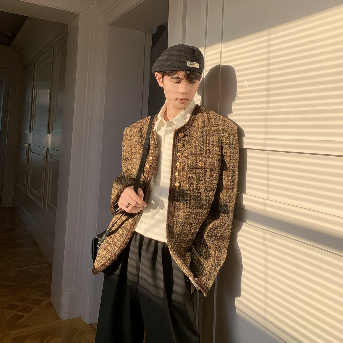 白口阳春季阔版无领小香风夹克