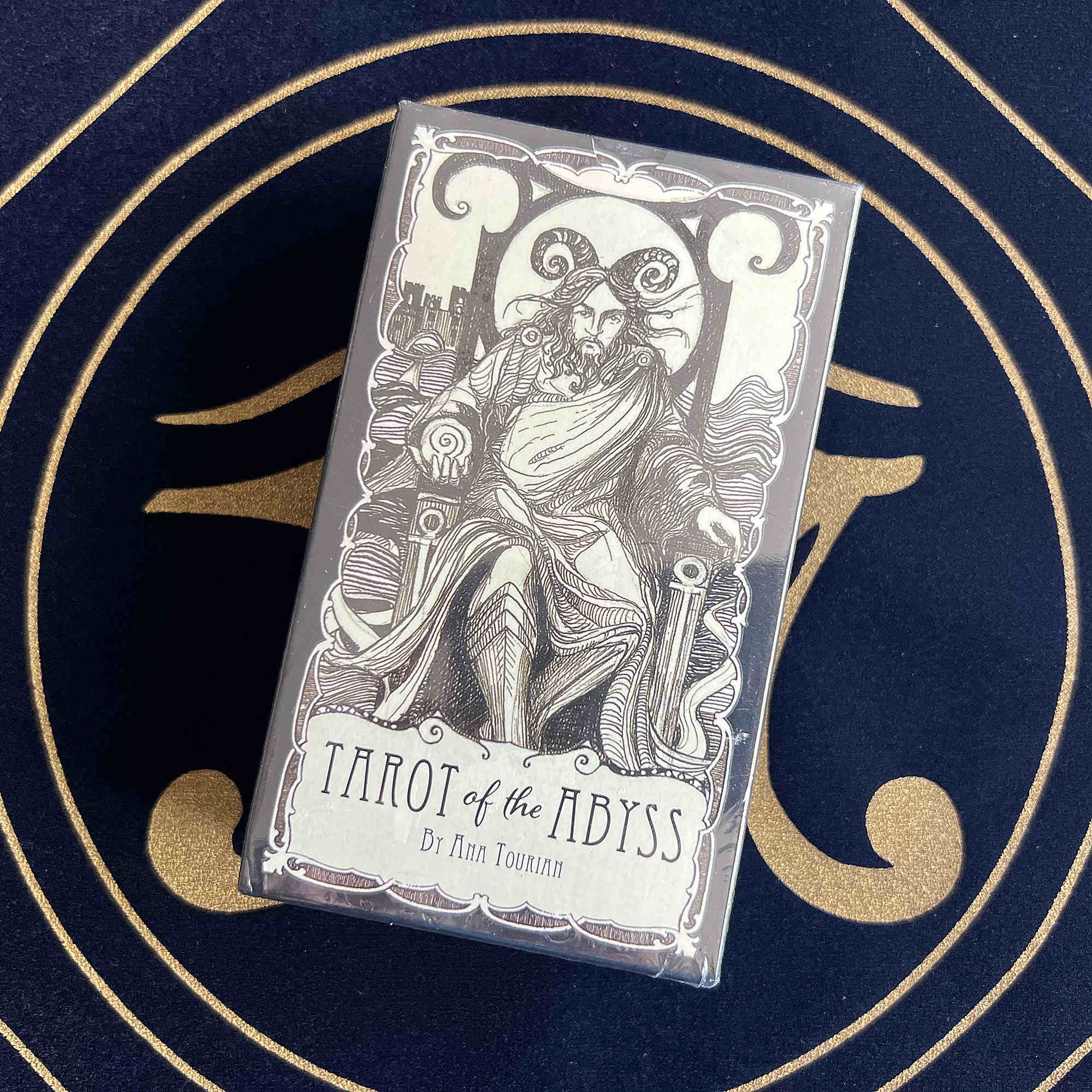 包邮 tarot of the abyss 深渊塔罗牌 7*12cm 英文桌游卡牌