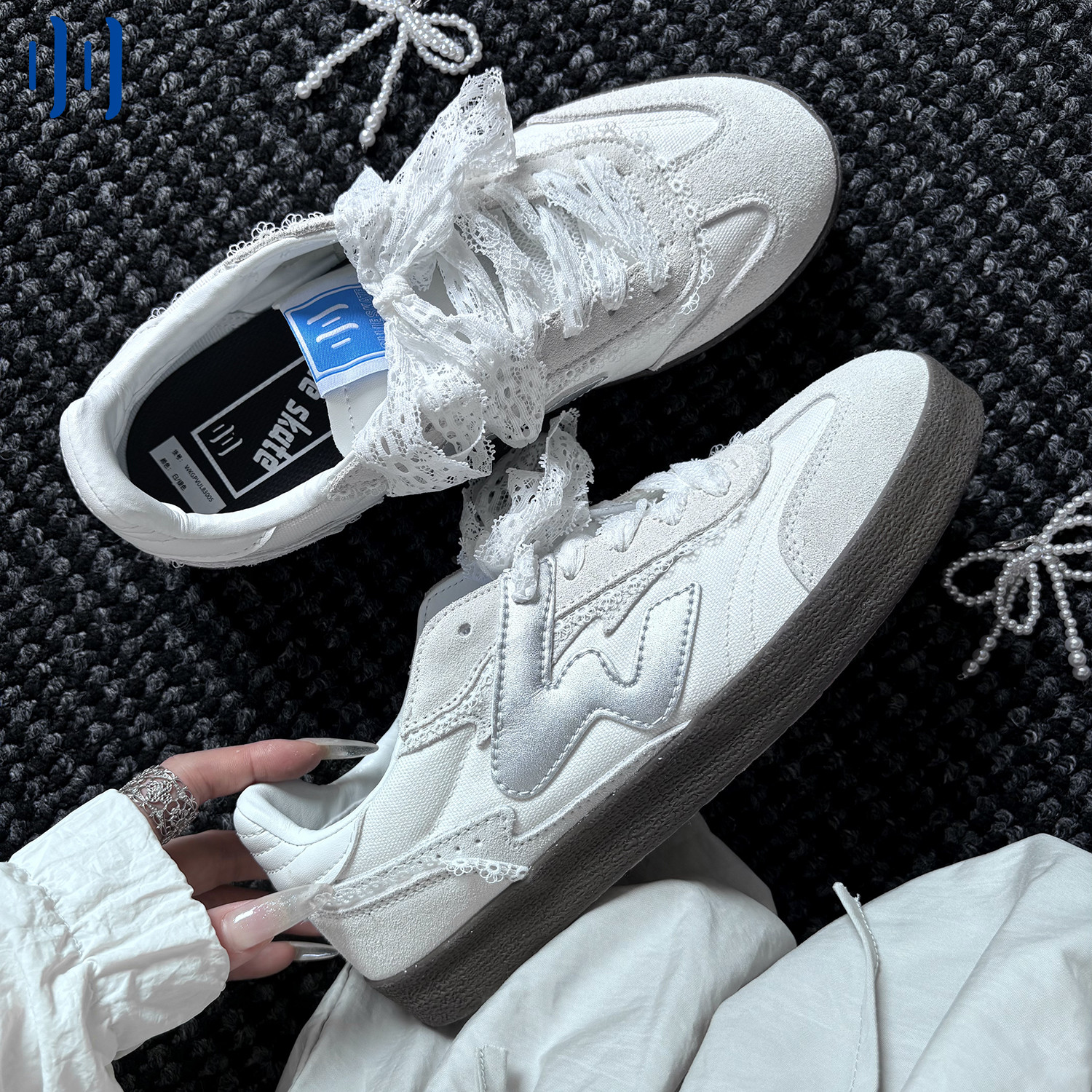 顽刻ollieskate白银蕾丝翻毛皮生胶底W系列男女国潮德训滑板鞋