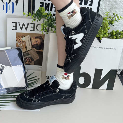 顽刻ollieskate黑武士配色秋季校园风W系列低帮男女国潮滑板鞋